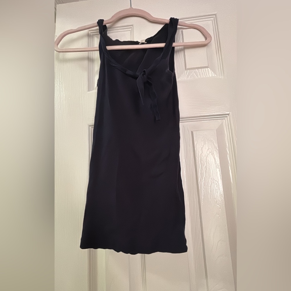 J Crew navy tank top - with sweetest tie! Size S